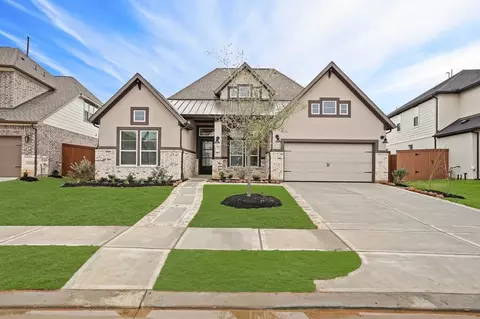 12219 Denham Dr, Mont Belvieu, TX 77523