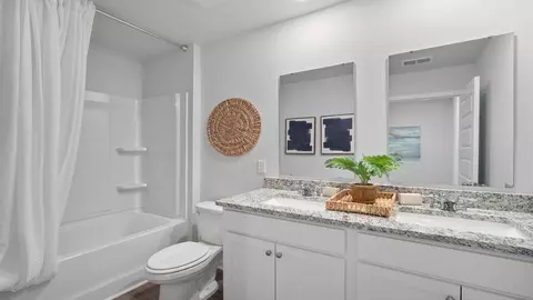 Bath - 123 Sabel Ct, Guyton, GA 31312 photo 2 of 5