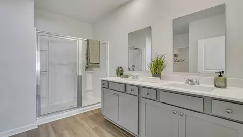 Bath - 123 Sabel Ct, Guyton, GA 31312 photo 3 of 5