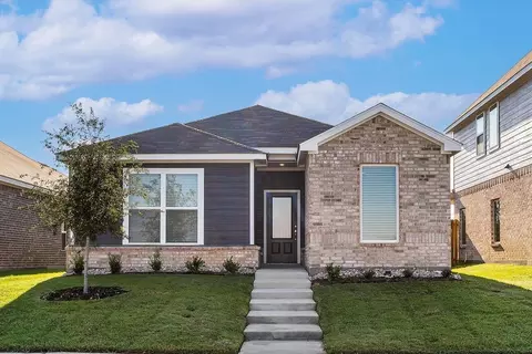 905 Cottonwood Ave, Hutchins, TX 75141