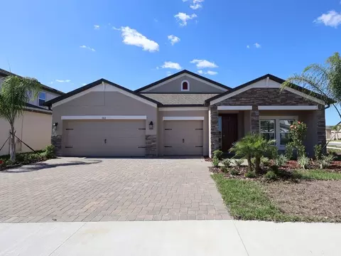 5812 Freesia Dr, Lakeland, FL 33811