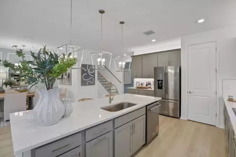 Kitchen - 7815 Glen Lily Pl, Parrish, FL 34219 photo 1 of 3