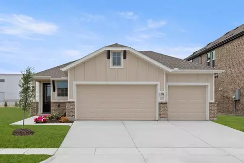 1324 Comal Dr, Forney, TX 75126
