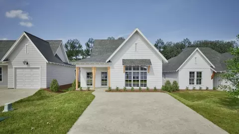810 Hunters Way, Opelika, AL 36801