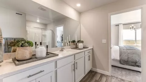 Bath - 2094 E Swallow Dr, Eagle Mountain, UT 84005 photo 1 of 6