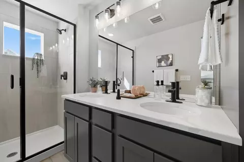 Bath - 13612 Arriba Dr, Peyton, CO 80831 photo 1 of 4