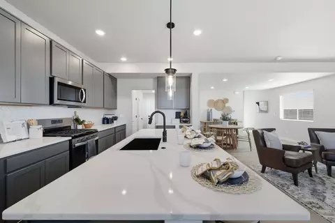 Kitchen - 13612 Arriba Dr, Peyton, CO 80831 photo 2 of 3