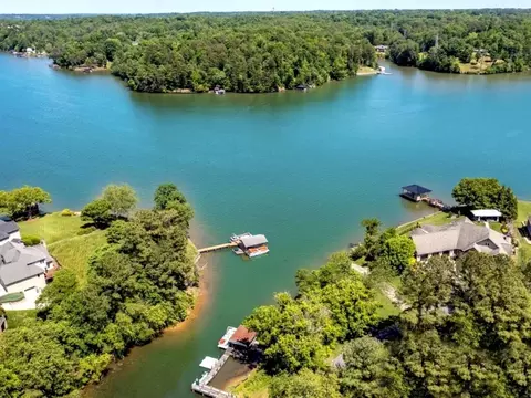 View/Area - Jeremiah Ct, Hickory, NC 28601 photo 7 of 18