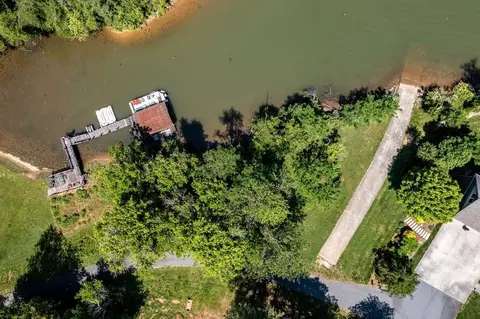 View/Area - Jeremiah Ct, Hickory, NC 28601 photo 16 of 18