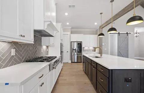 Kitchen - Jeremiah Ct, Hickory, NC 28601 photo 5 of 8