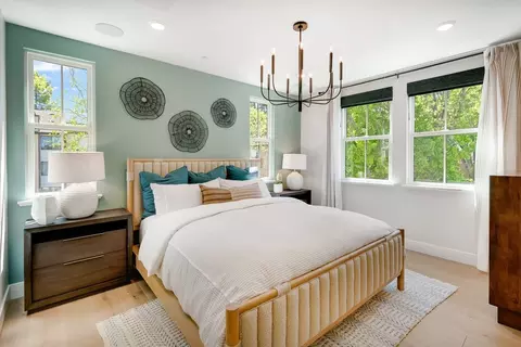 Bedroom - 2116 Latham St, Mountain View, CA 94040 photo 14 of 27
