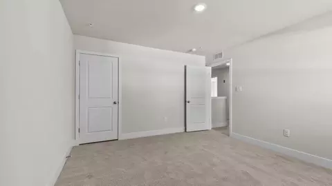 Bedroom - 1566 Bentstalk Dr, Frederick, MD 21703 photo 11 of 19