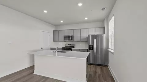Kitchen - 1566 Bentstalk Dr, Frederick, MD 21703 photo 1 of 6
