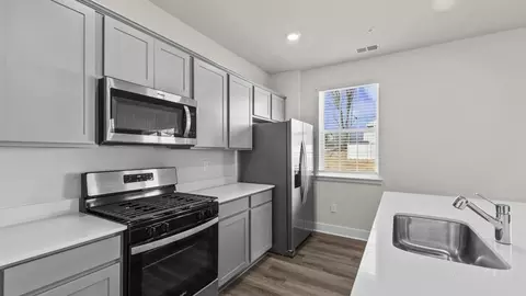 Kitchen - 1566 Bentstalk Dr, Frederick, MD 21703 photo 3 of 6