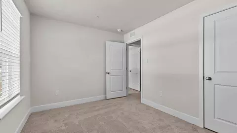 Bedroom - 1566 Bentstalk Dr, Frederick, MD 21703 photo 9 of 19