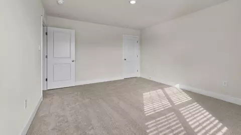 Bedroom - 1566 Bentstalk Dr, Frederick, MD 21703 photo 12 of 19