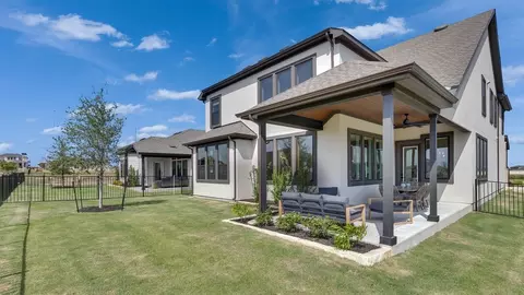 Exterior - 4100 Starnberg Ln, Pflugerville, TX 78660 photo 3 of 4