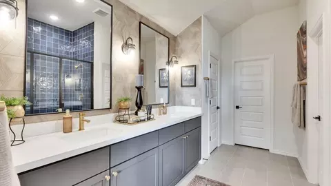 Bath - 4100 Starnberg Ln, Pflugerville, TX 78660 photo 13 of 15