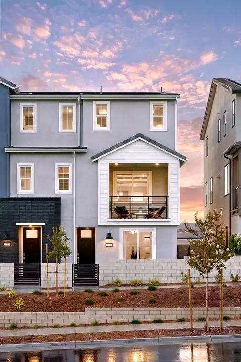 Exterior - 27377 Harrier Ct, Valencia, CA 91381 photo 4 of 8