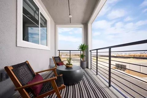 Exterior - 27377 Harrier Ct, Valencia, CA 91381 photo 8 of 11