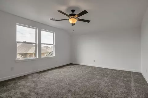 Bedroom - 16140 Tall Grass Dr, Moore, OK 73170 photo 5 of 6