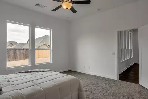 Bedroom - 16140 Tall Grass Dr, Moore, OK 73170 photo 2 of 6