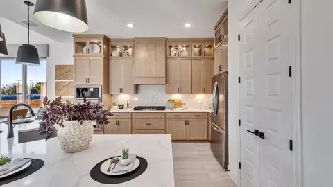 Kitchen - 931 Cherrystone Loop, Buda, TX 78610 photo 4 of 11