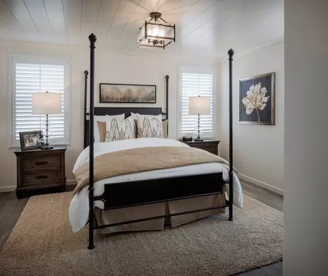 Bedroom - 701 S Plum Ct, Dinuba, CA 93618 photo 8 of 9