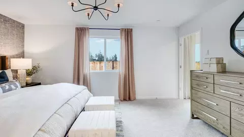 Bedroom - 18 W Runnion Rd, Sequim, WA 98382 photo 3 of 7