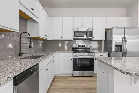 Kitchen - 201 Pisgah Xing, Cartersville, GA 30120 photo 1 of 5