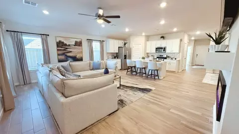 Entry Way - 5601 Windstone Dr, Norman, OK 73072 photo 3 of 3