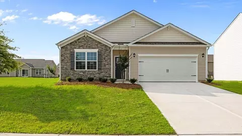 204 Lake Tyler Dr, New Bern, NC 28560