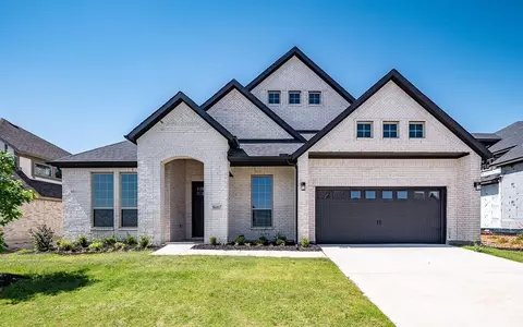 Exterior - 2013 Trophy Dr, Heath, TX 75126 photo 2 of 10