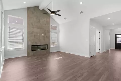 Living - 1712 Willow Bean Dr, Georgetown, TX 78628 photo 5 of 6