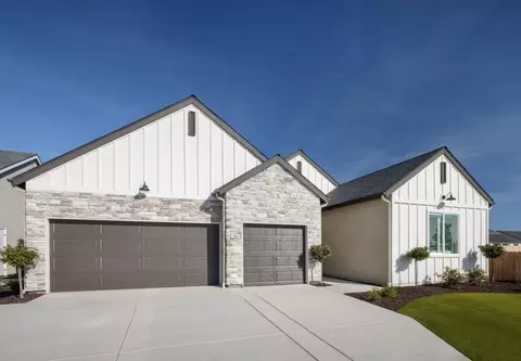 Exterior - 1508 S Marcin St, Visalia, CA 93277 photo 2 of 7