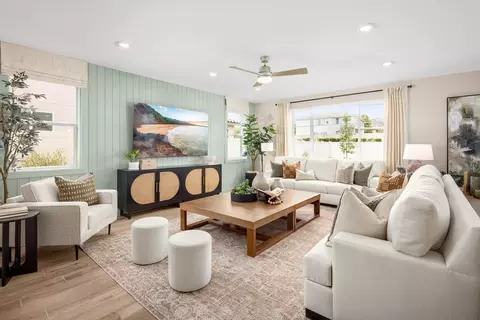 Living - 2016 Woolem Pl, Escondido, CA 92026 photo 1 of 2