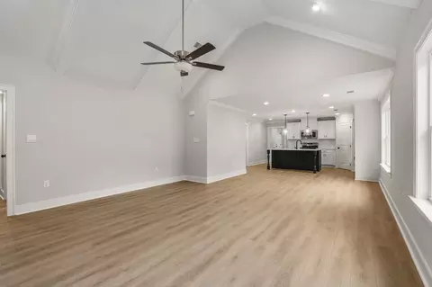Living - 127 Laurel Branch Dr, Dothan, AL 36305 photo 3 of 5