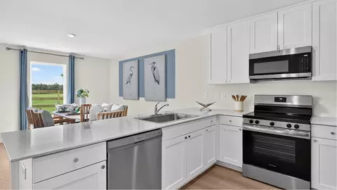 Kitchen - 331 Lago Ln, Freeport, FL 32439 photo 3 of 5