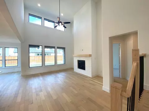 Living - 620 Donegal Dr, Celina, TX 75009 photo 1 of 7