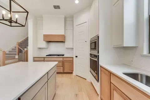 Kitchen - 620 Donegal Dr, Celina, TX 75009 photo 4 of 7