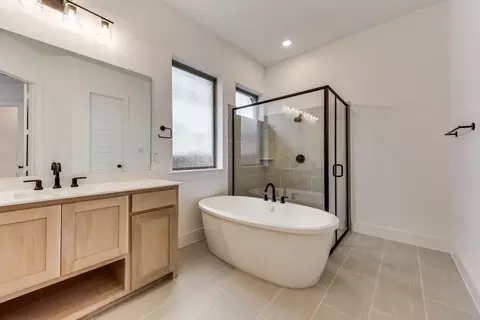 Bath - 620 Donegal Dr, Celina, TX 75009 photo 5 of 15