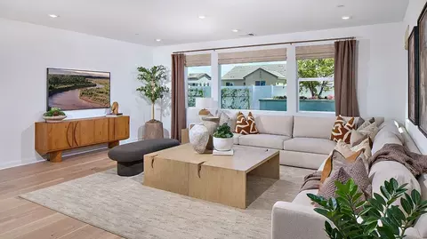 Living - 5569 Mellano Way, Oceanside, CA 92057 photo 1 of 3