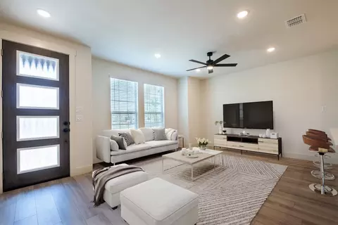 1025 Karis Blvd, Crowley, TX 76036