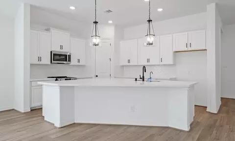 Kitchen - 2915 Silver Forest St, Angleton, TX 77515 photo 1 of 4