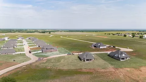 View/Area - 8261 Switchgrass Dr, Cashion, OK 73044 photo 3 of 11