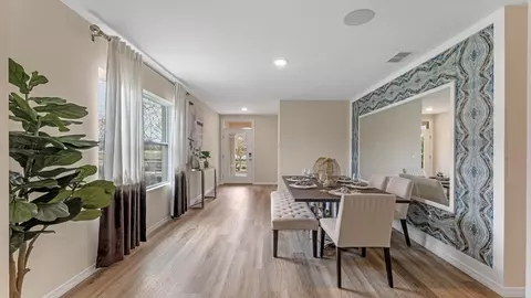 Dining - 6748 Alder Rd, Saint Cloud, FL 34773 photo 4 of 4