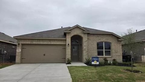 1921 Cherokee Ln, Cleburne, TX 76033