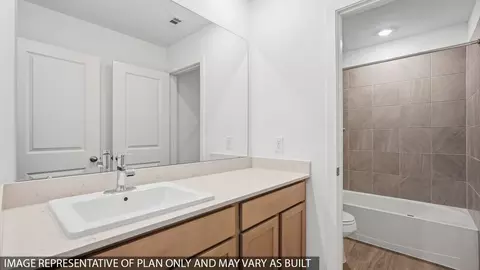 Bath - 633 Bronze Wolf Ct, Conroe, TX 77303 photo 4 of 5