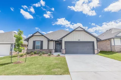 2216 NW 170th St, Edmond, OK 73012