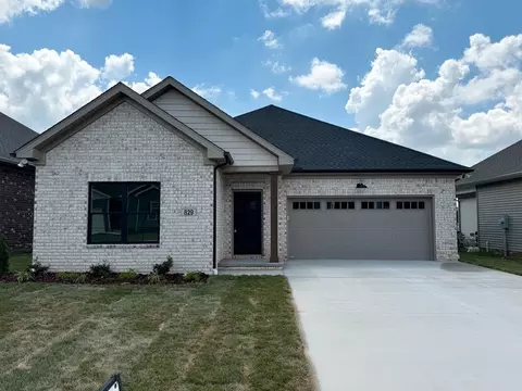 886 Mcintyre St, Bowling Green, KY 42101